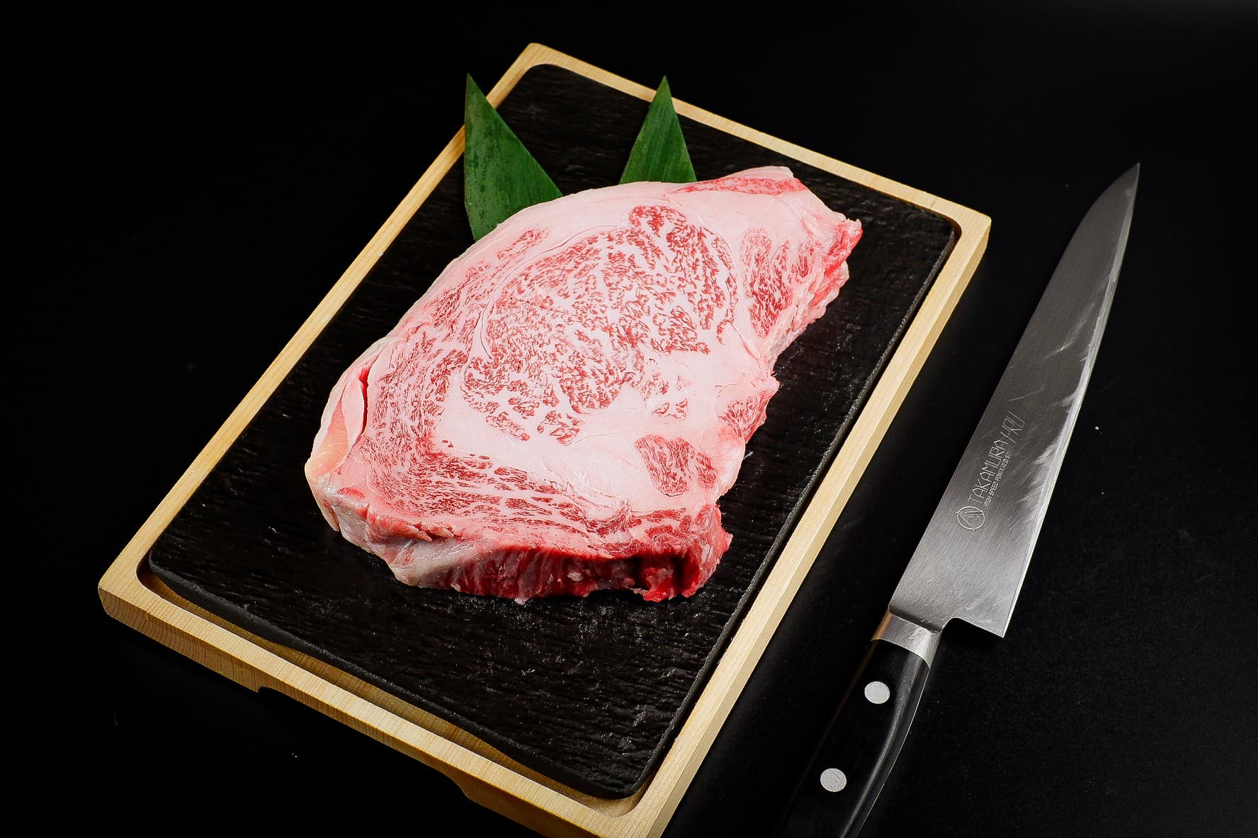 Chef's Handling Guide: Slicing, Temperature, Resting